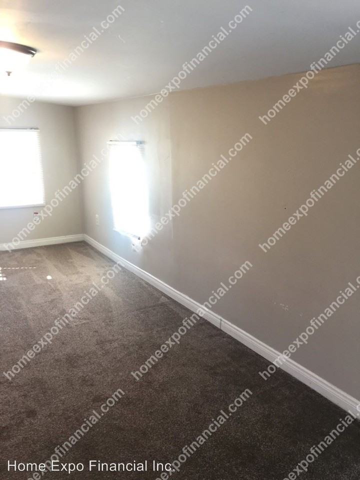 52399 Adele Ave. - Photo 2 of 13