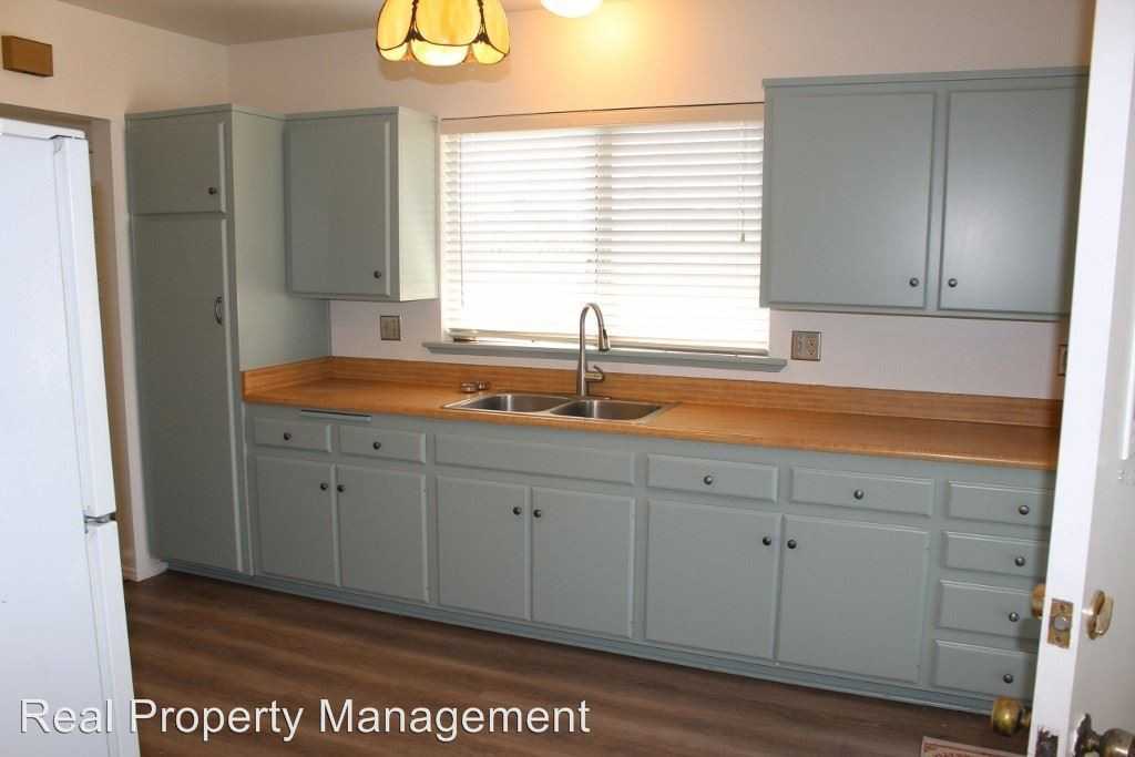 1914 Grandview Street - Photo 2 of 17