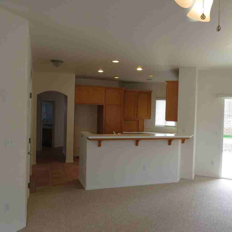 1674 La Selva Avenue - Photo 3 of 15
