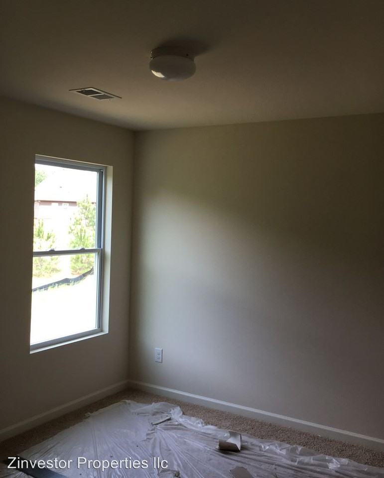 443 Reed Way - Photo 3 of 11