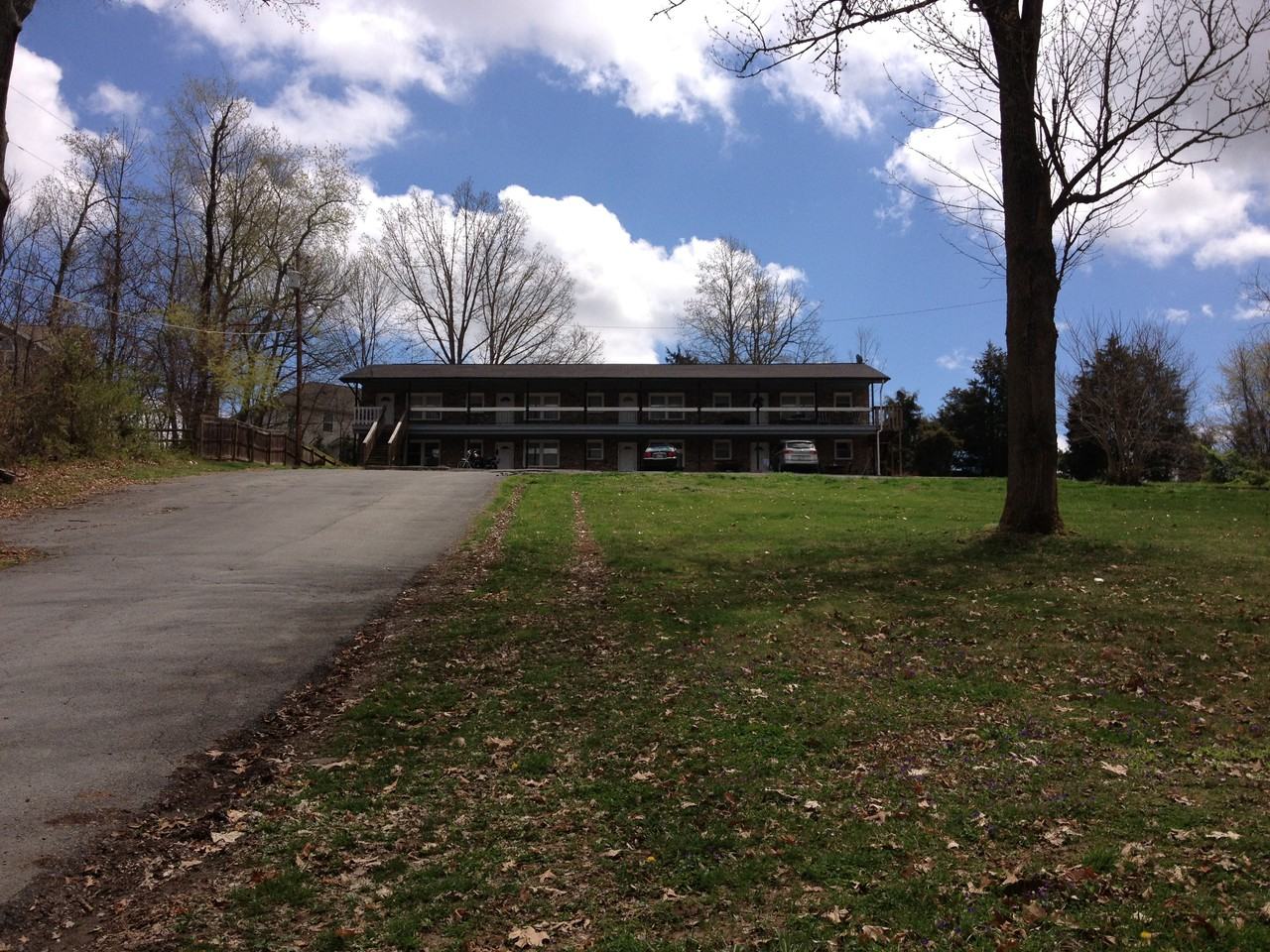 189 Cedar Pt - Photo 3 of 3