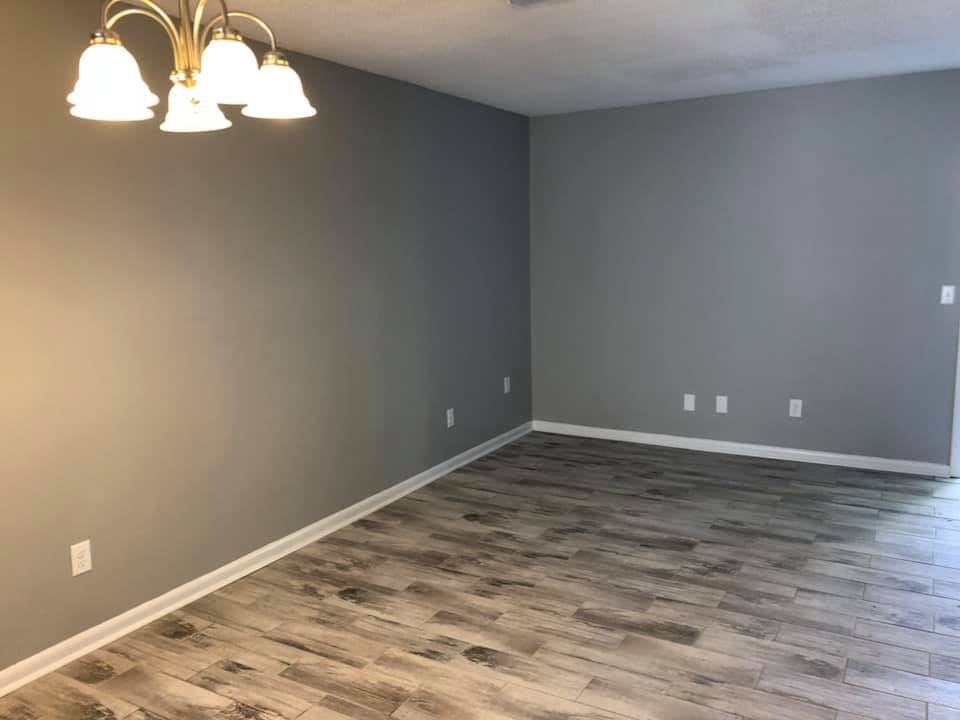 107 Gilbert St - Photo 3 of 15