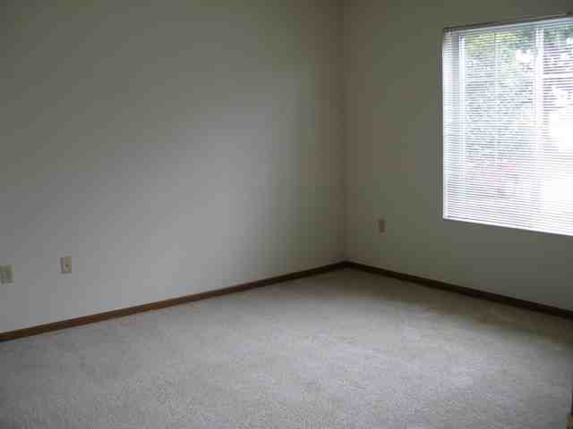 307 South St - Photo 3 of 6