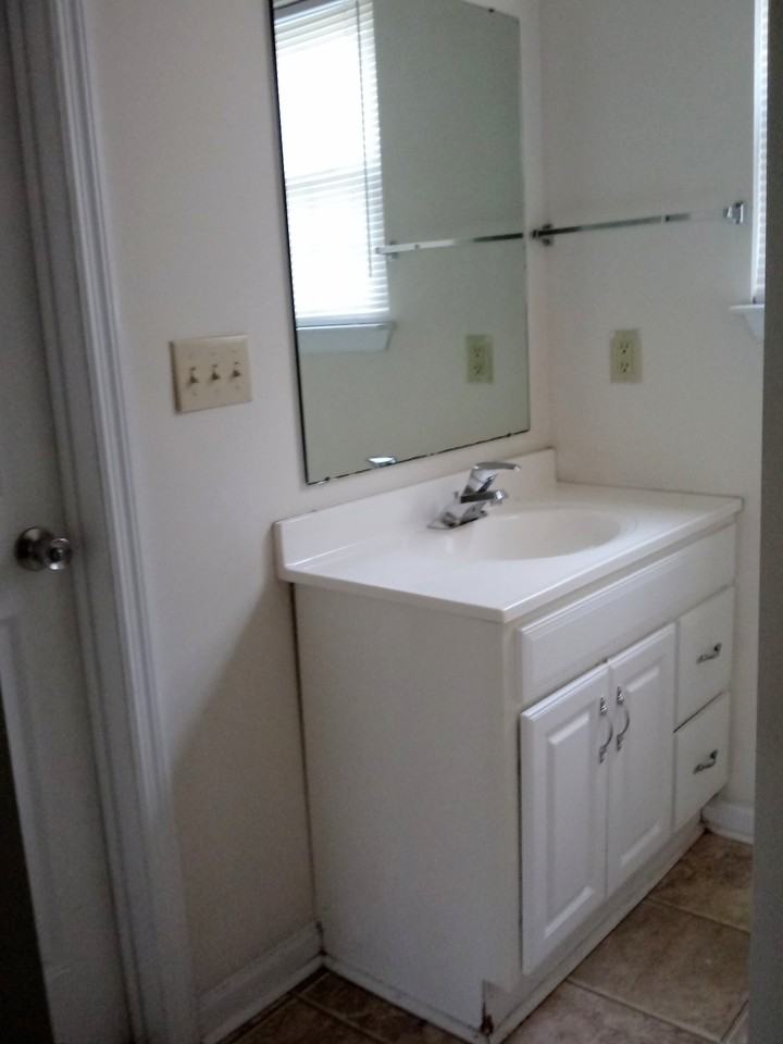 2153 Market St - Photo 3 of 7