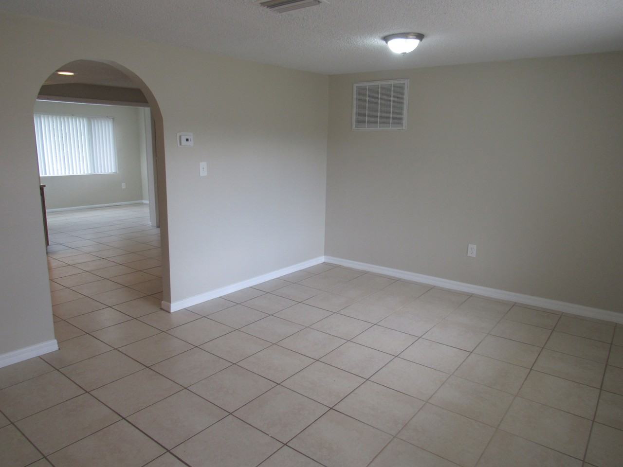 4516 Nimmer Dr - Photo 2 of 17