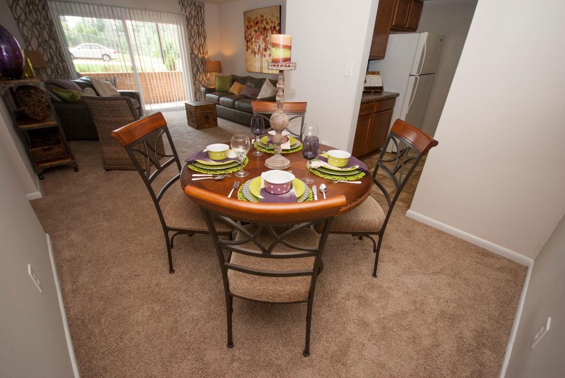 The Crest Apartments - Photo 3 of 10