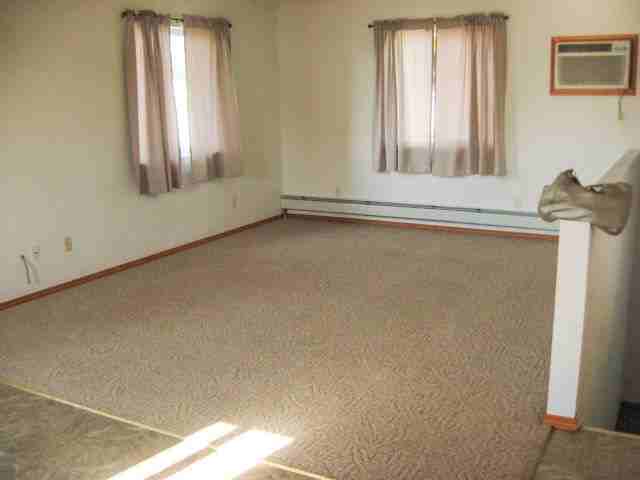 501 Woodland Ave - Photo 3 of 7