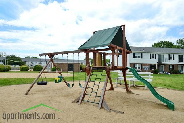 Westbury Apartments & Townhomes - Photo 3 of 17