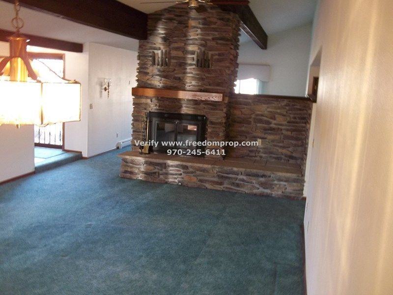 2325 S Seville Cir - Photo 2 of 16