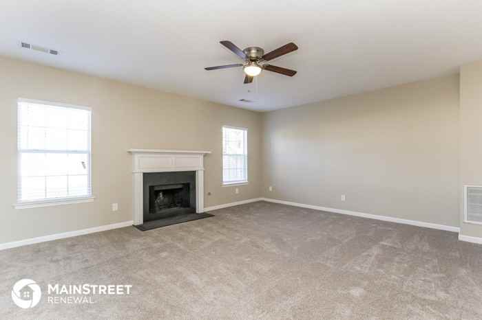 6021 Birdseye Tr - Photo 2 of 15