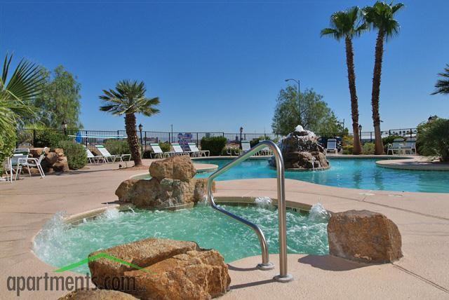 Emerald Suites - Photo 2 of 23