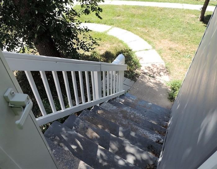1928 F Street - Photo 2 of 19