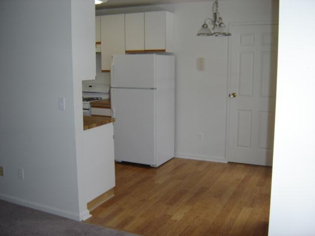 Sutton Place Apartments - Photo 2 of 5
