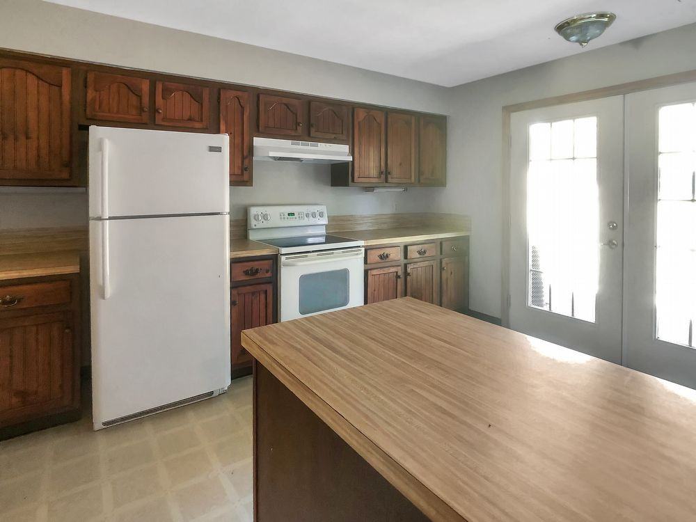 445 Main Street - Photo 3 of 27