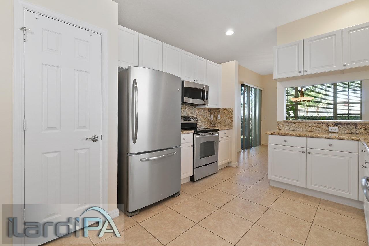 84 Nottingham Place - Photo 3 of 9