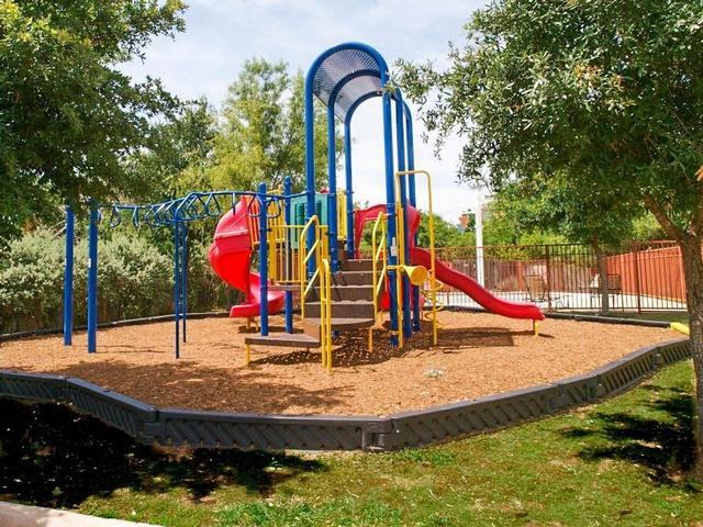 W Interstate 10 Frontage Rd - Photo 3 of 32