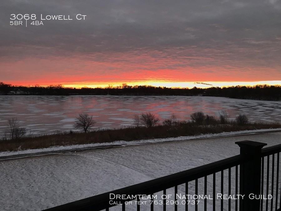 3068 Lowell Ct - Photo 3 of 32