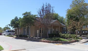 16818 Carl Avenue Houston Tx 77060 2 Bedroom Apartment For