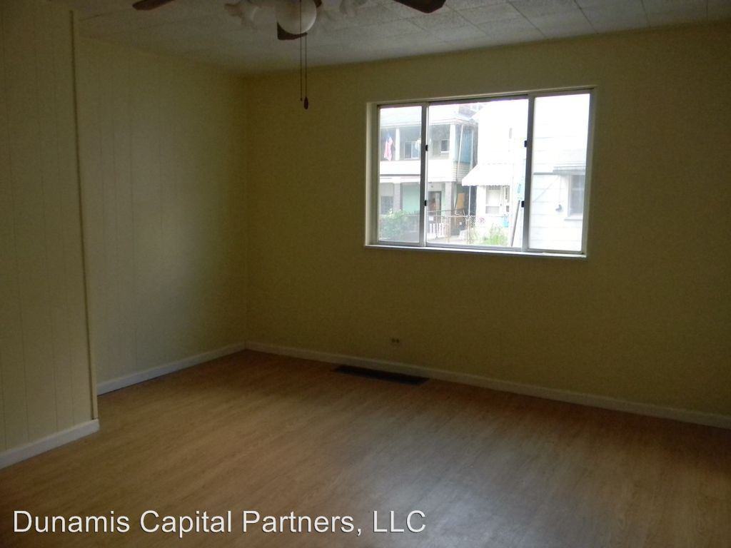 4568 Carroll Street - Photo 3 of 7