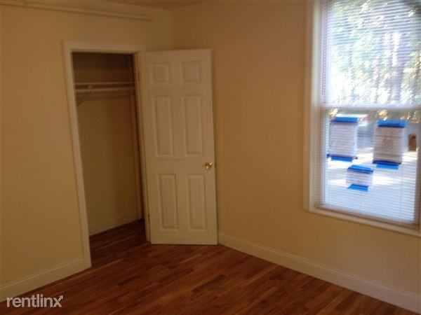 28 Centennial Pl - Photo 2 of 8