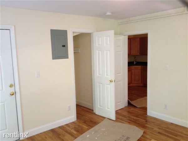 28 Centennial Pl - Photo 3 of 8