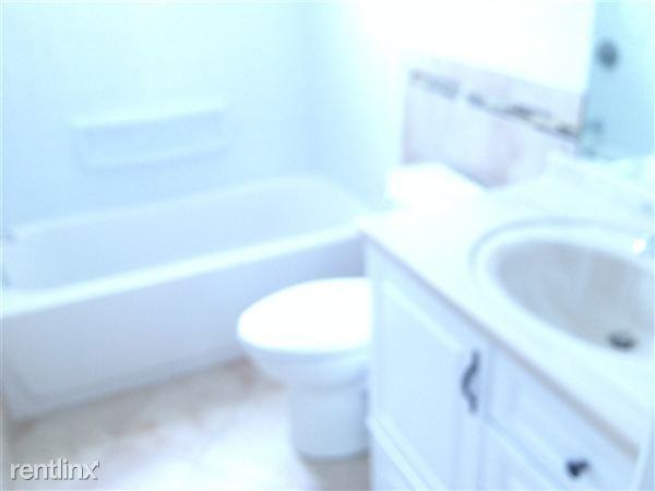 TOM'S ROAD Apartments in Glenbrook, Stamford, CT 06906 Zumper