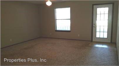 1208 N Oklahoma Ave - Photo 2 of 9