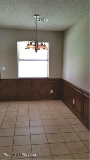 1208 N Oklahoma Ave - Photo 3 of 9