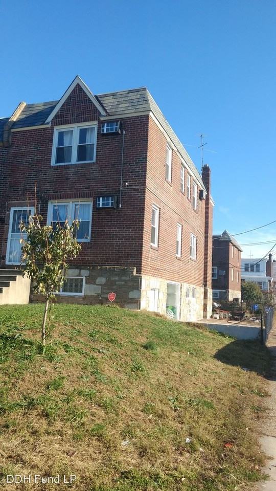 6301 Cardiff St - Photo 2 of 49