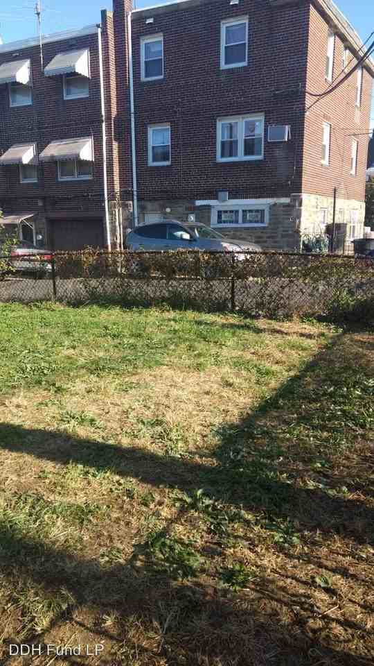 6301 Cardiff St - Photo 3 of 49