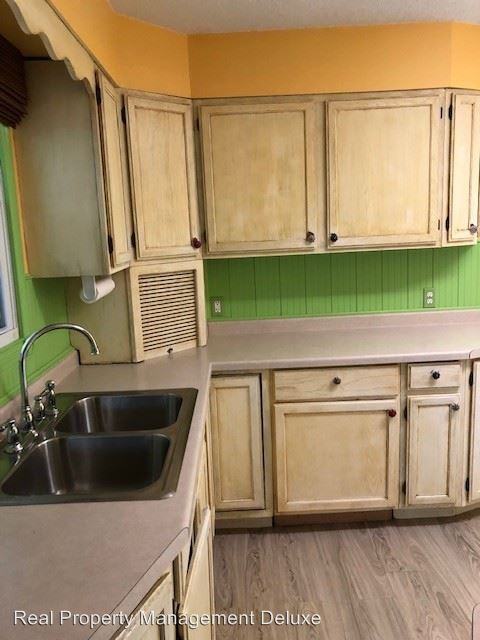 12163 Mountain Ash Dr S. - Photo 2 of 19