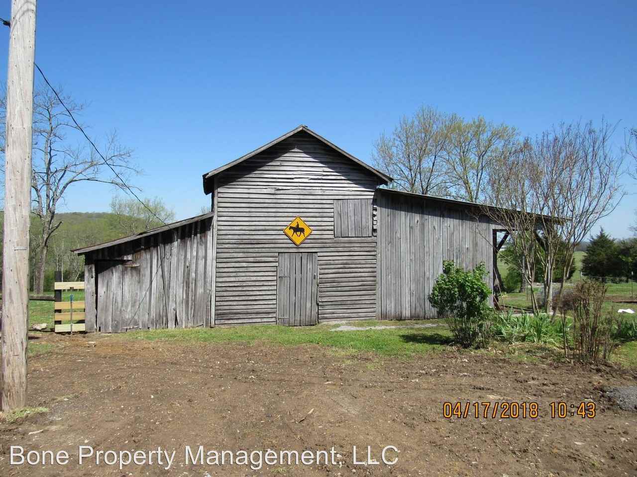 241 Old Rome Pike - Photo 2 of 20