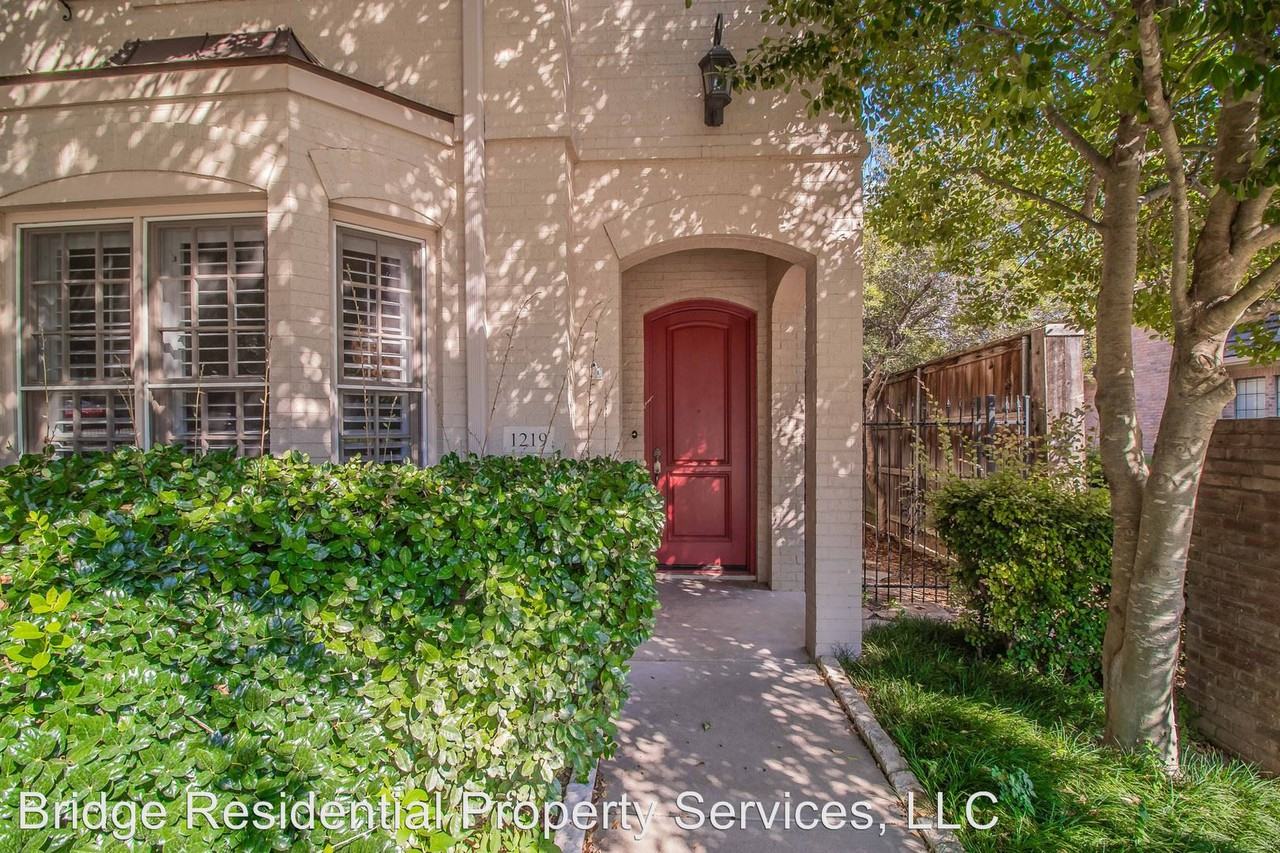 1219 Belle Place - Photo 2 of 39