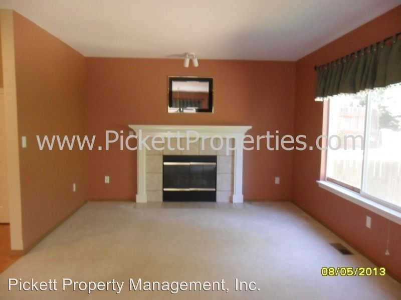 1010 Nw Poppy Ct. - Photo 3 of 8