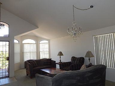 10217 W Daley Ln - Photo 3 of 15