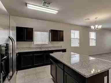 30187 W Avalon Dr - Photo 2 of 8