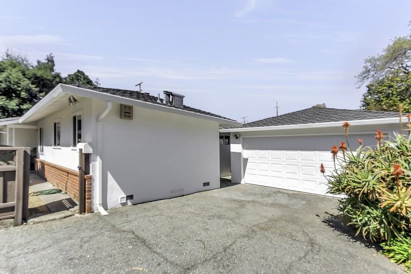 1398 Sherman Ave - Photo 3 of 18