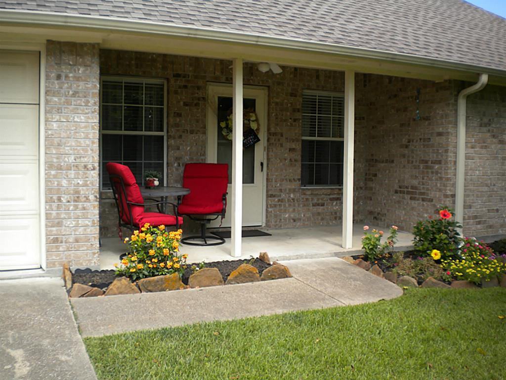 1058A 1058-A Tafelski Road - Photo 2 of 23