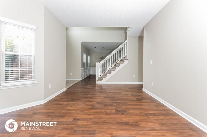 5807 Goldleaf Way - Photo 2 of 15