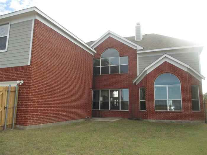 1833 Olympus Drive - Photo 3 of 50