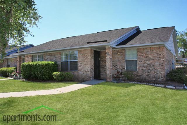 Laurel Hills Apartments: A Senior Community - Photo 2 of 15