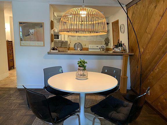 974 Cold Springs Rd - Photo 3 of 9