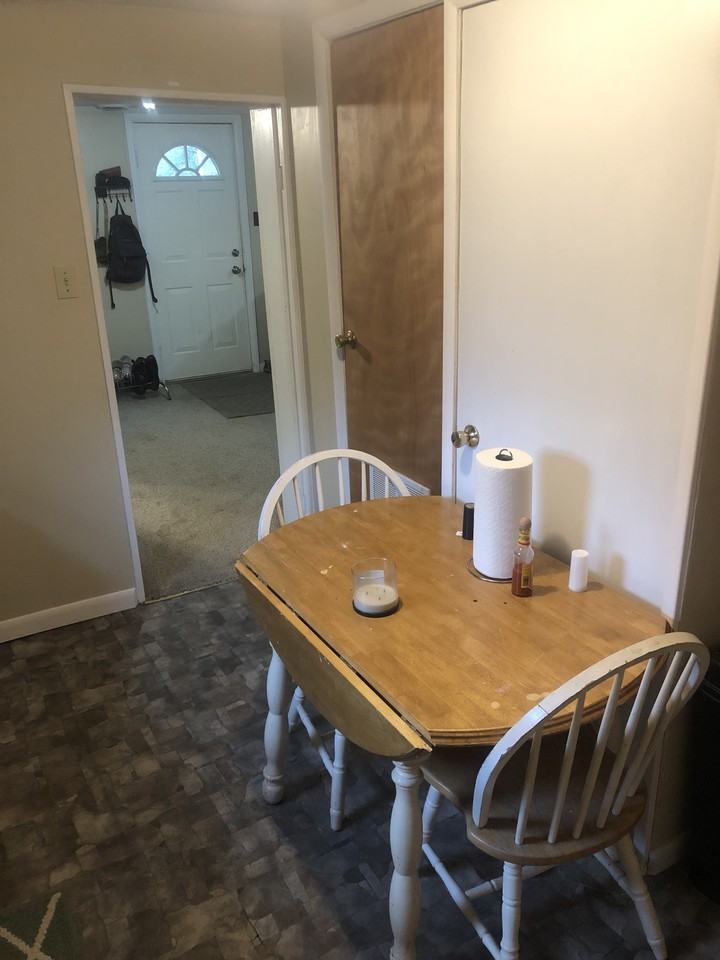 1303 College Avenue - Photo 7 of 12