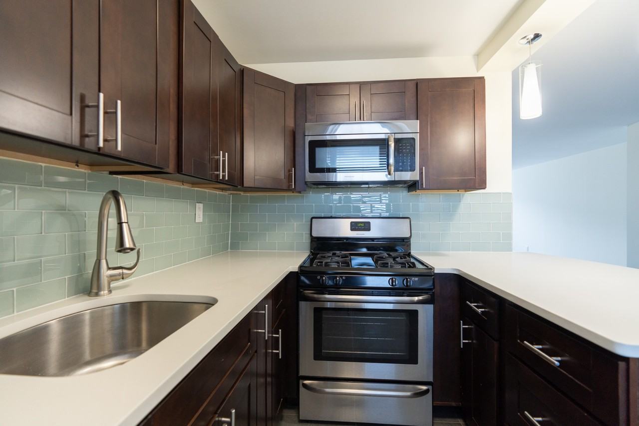 10460 104-60 Queens Boulevard #11D