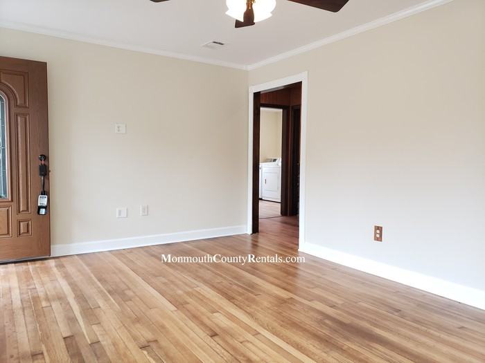 135 8th Street - Photo 3 of 19