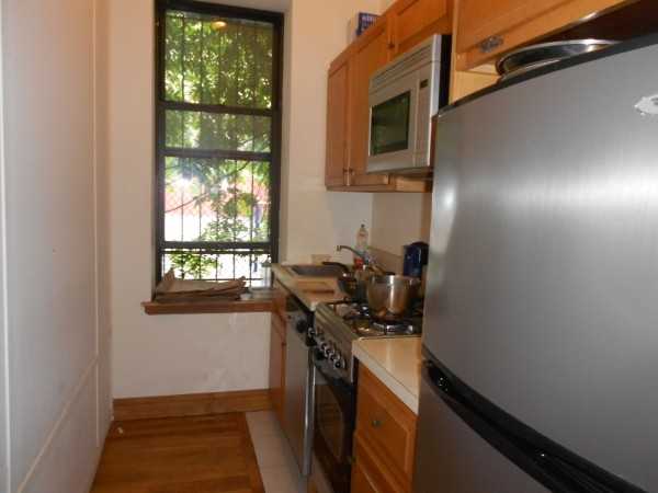W 109th St