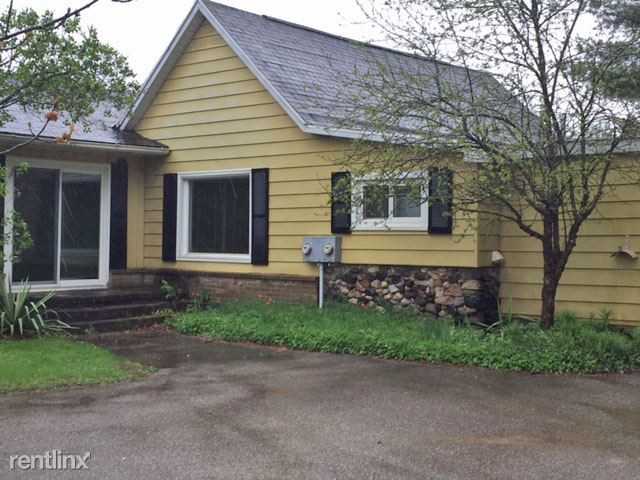 10 Miles East Of White Cloud - Photo 2 of 22