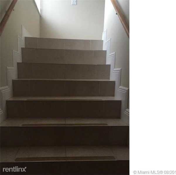 9033 Sw 123 Ct 205 - Photo 3 of 10