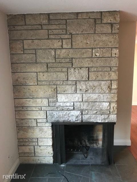 148 Saint Joseph Street 4 - Photo 2 of 7