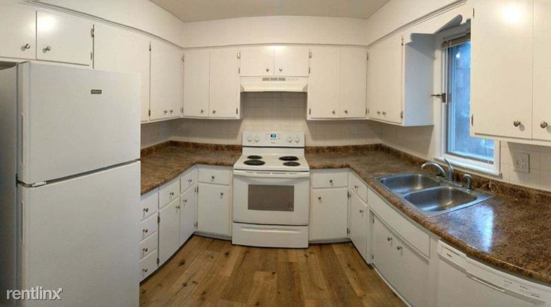 3213 Grand Ave 30 - Photo 2 of 10